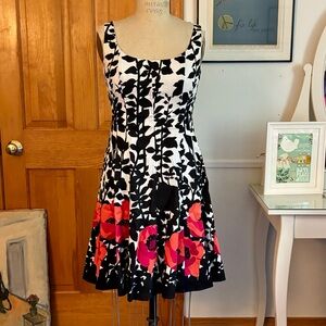 NINE WEST sleeveless black and white floral-border print midi dress! Size 8!